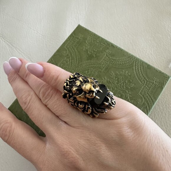 NEW Gucci Lion Head Gold Ring Black Stone Size 23 IT 10.5 US - Picture 5 of 9